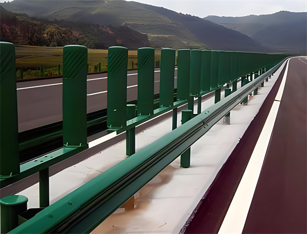 商丘三波护栏板在高速公路的应用